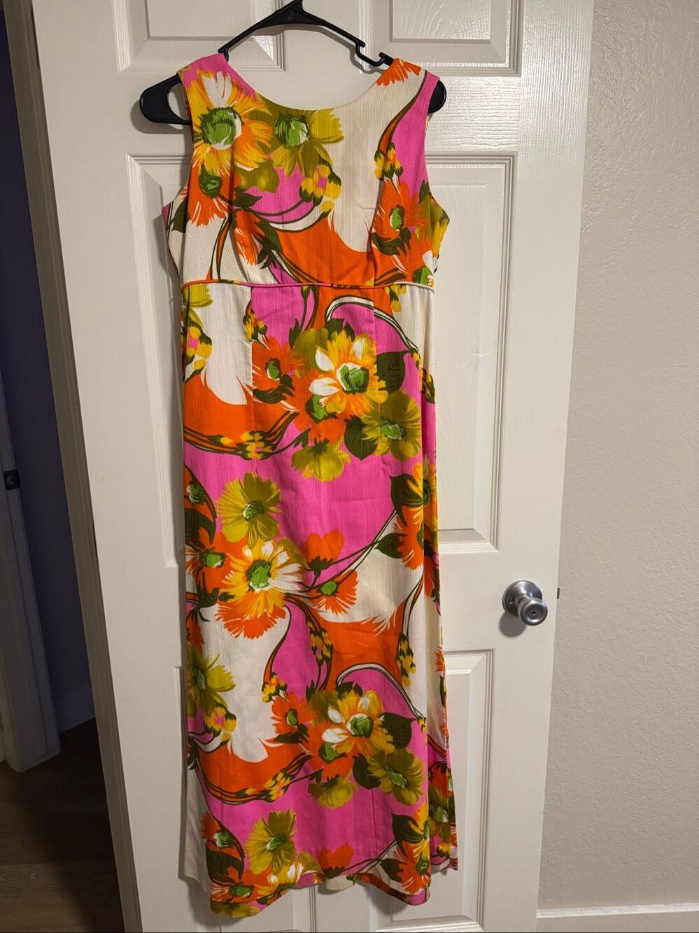 Vintage Style Calabash House Honolulu Waikiki Hawaiian Floral Maxi Dress Pink Or
